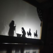 Новогодние спектакли театра теней в Музее андеграунда фотографии