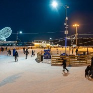 Каток «Северное сияние» в Парке Маяковского фотографии