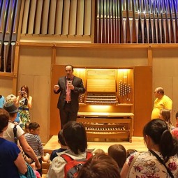 Экскурсия к органу в Свердловской филармонии
