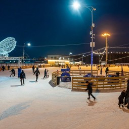 Каток «Северное сияние» в парке Маяковского 2024-25