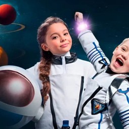 Мультимедийное шоу «Мультикосмос»