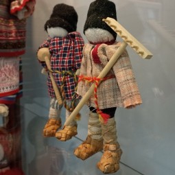 Выставка «Тряпичные куклы России»