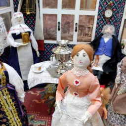 Выставка кукол Творческого объединения «Забава»