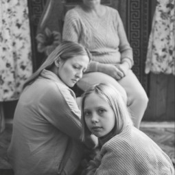 Выставка «Дочки-матери»