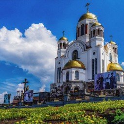 Храм на крови