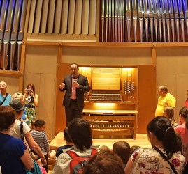 Экскурсия к органу в Свердловской филармонии