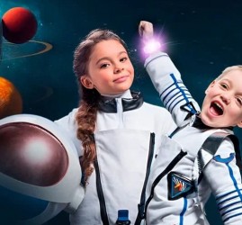 Мультимедийное шоу «Мультикосмос»