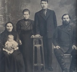 Выставка «Род Бархатовых. Уральская плеяда»