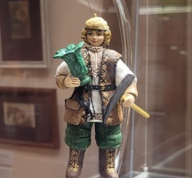 Выставка «Самоцветные сказки»