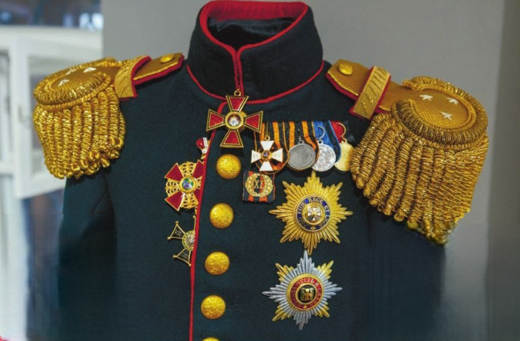 Выставка «Чин по чину»